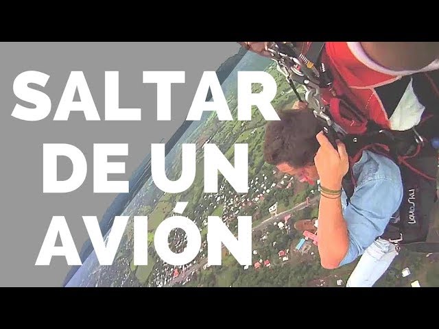 video thumbnail for 'Saltando en Paracaidas'